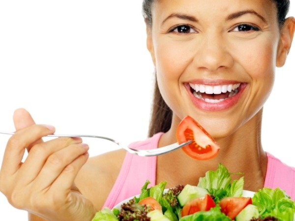 Eating Foods That Brighten and Tighten Your Skin